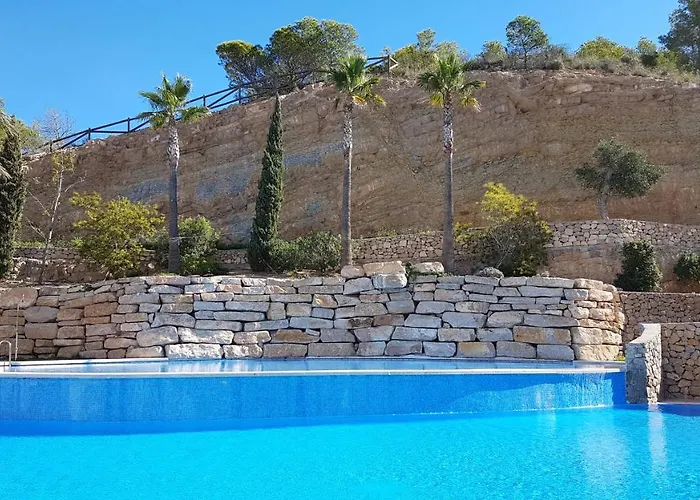 Skyline 11 Sunny Balcony With Stunning Sea Views דירה בנידורם