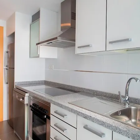 Skyline 11 Sunny Balcony With Stunning Sea Views *